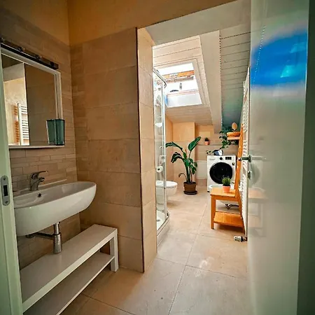Apartman Accogliente Mansarda In Centro Storico *